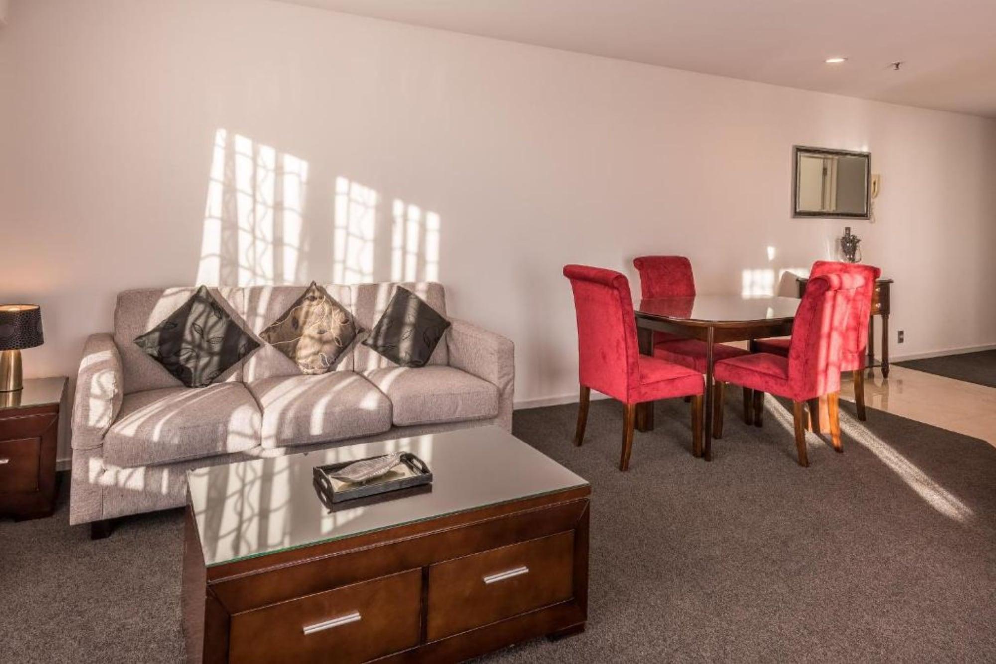 Fino Hotel & Suites Крайстчърч Екстериор снимка