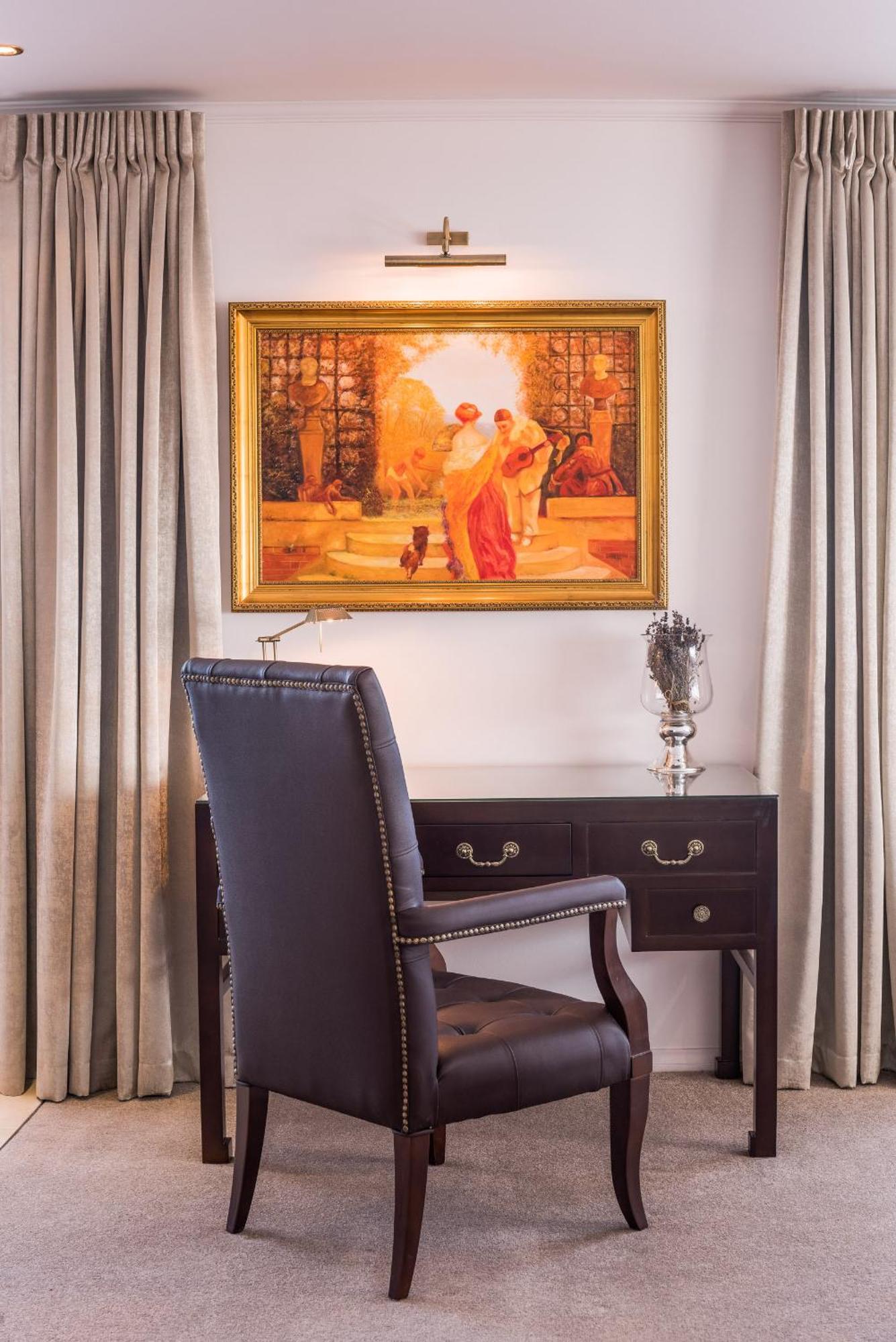 Fino Hotel & Suites Крайстчърч Екстериор снимка