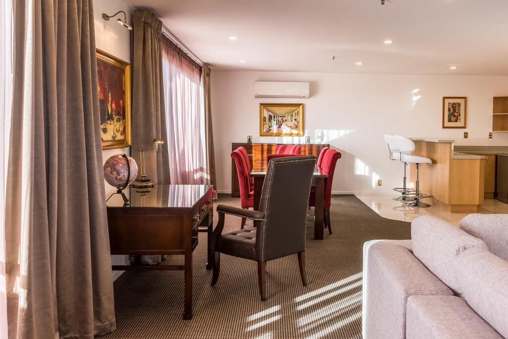 Fino Hotel & Suites Крайстчърч Екстериор снимка