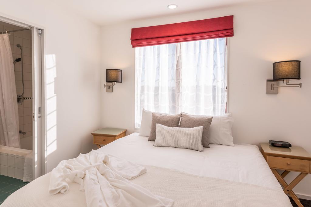 Fino Hotel & Suites Крайстчърч Екстериор снимка