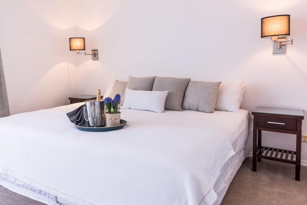 Fino Hotel & Suites Крайстчърч Екстериор снимка