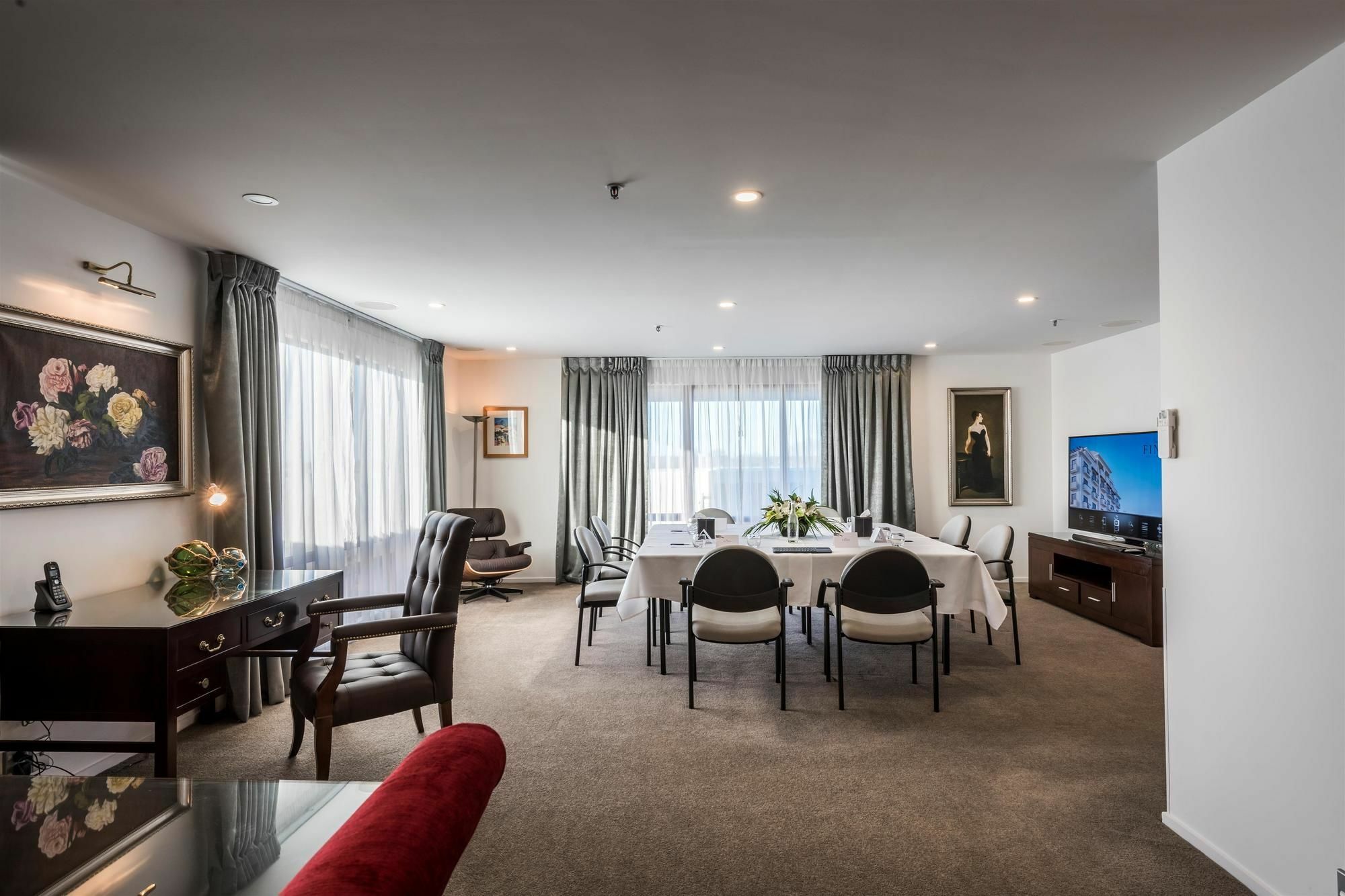Fino Hotel & Suites Крайстчърч Екстериор снимка