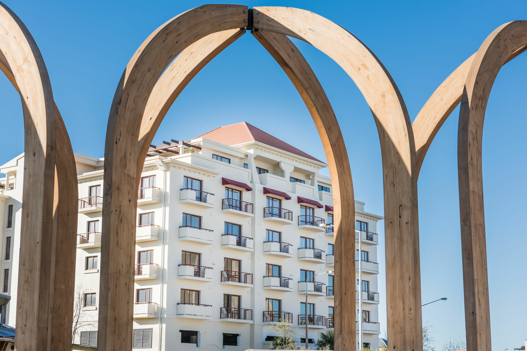 Fino Hotel & Suites Крайстчърч Екстериор снимка